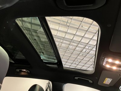2024 Mercedes-BENZ GLB 缩略图 19