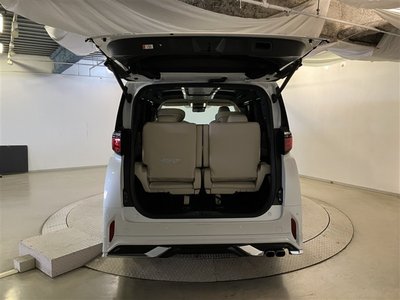 TOYOTA ALPHARD - 10