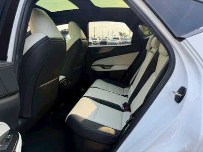 صورة مصغرة 72 لـ 2023 Lexus NX