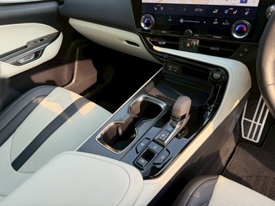 صورة مصغرة 52 لـ 2023 Lexus NX