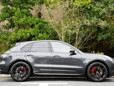 PORSCHE MACAN - 7