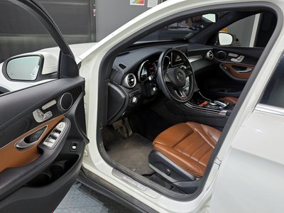 MERCEDES-BENZ GLC - 10