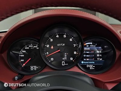 PORSCHE 718 BOXSTER - 8