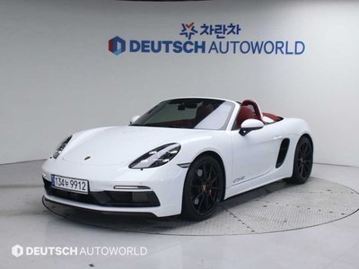 PORSCHE 718 BOXSTER - 1