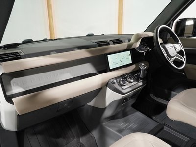 LAND ROVER DEFENDER 2022 thumbnail 24