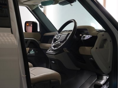 LAND ROVER DEFENDER 2022 thumbnail 42