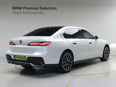 2025 BMW 7 SERIES photo 4