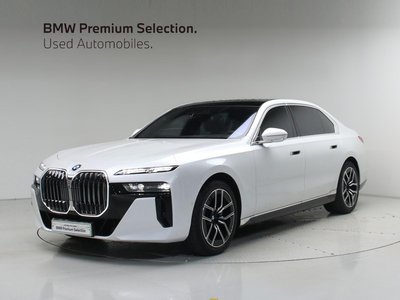 2025 BMW 7 SERIES photo 1