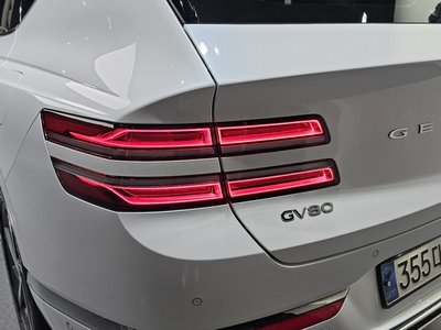 GENESIS GV80 - 10