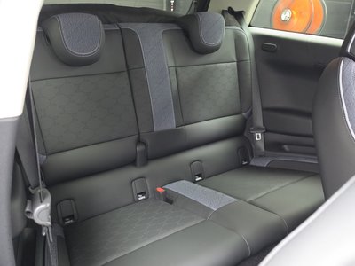 صورة مصغرة 18 لـ 2024 MINI COOPER ELECTRIC