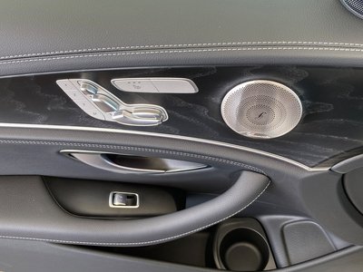MERCEDES-BENZ E-CLASS - 10