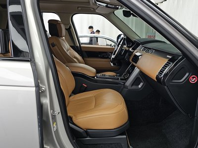 2021 LAND Rover RANGE ROVER — миниатюра 17