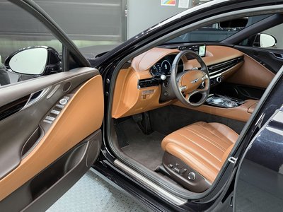 GENESIS G80 (RG3) - 10