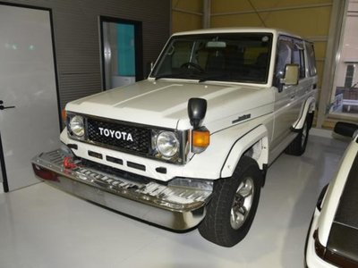 TOYOTA LAND CRUISER 70