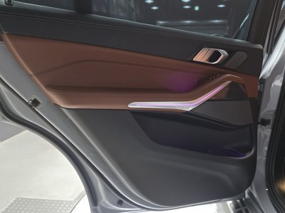 2025 BMW X7 — миниатюра 15