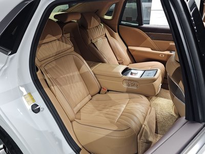 2022 Genesis G90 (RS4) — миниатюра 17
