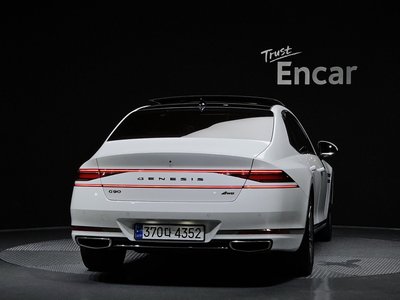 صورة 3 لـ 2022 Genesis G90 (RS4)