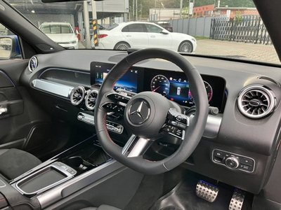 MERCEDES-BENZ GLB - 9