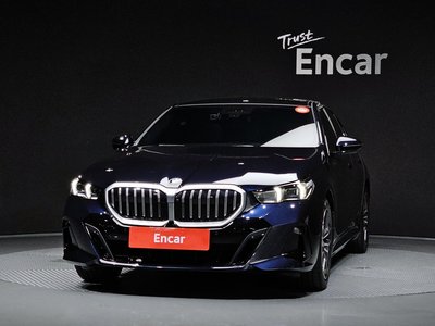 2026 BMW 5 SERIES — фото 2