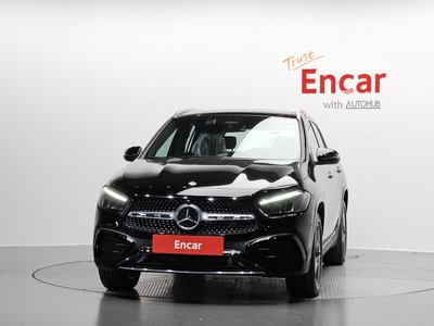 MERCEDES-BENZ GLA - 2