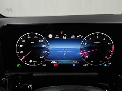 MERCEDES-BENZ GLA - 8