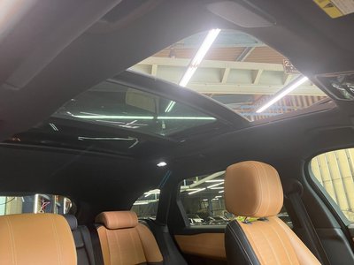 LAND ROVER RANGE ROVER VELAR - 3