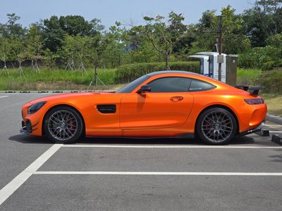 صورة 2 لـ 2017 Mercedes-BENZ GT AMG
