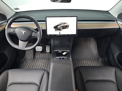 TESLA MODEL Y - 5