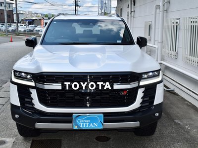 TOYOTA LAND CRUISER 300 - 3