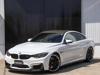 BMW M4 COUPE - 1