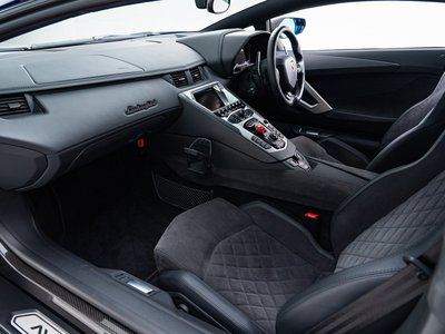 صورة مصغرة 32 لـ 2018 Lamborghini AVENTADOR