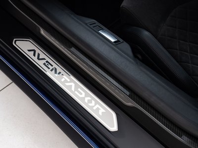 صورة مصغرة 34 لـ 2018 Lamborghini AVENTADOR
