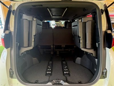 صورة مصغرة 66 لـ 2026 Toyota ALPHARD