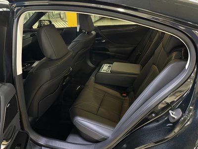2025 Lexus ES 照片 10