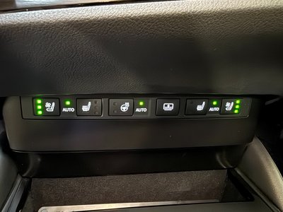 صورة مصغرة 17 لـ 2025 Lexus ES
