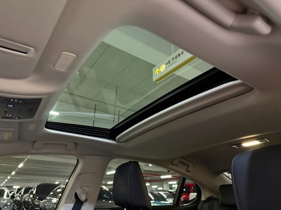 صورة مصغرة 12 لـ 2025 Lexus ES