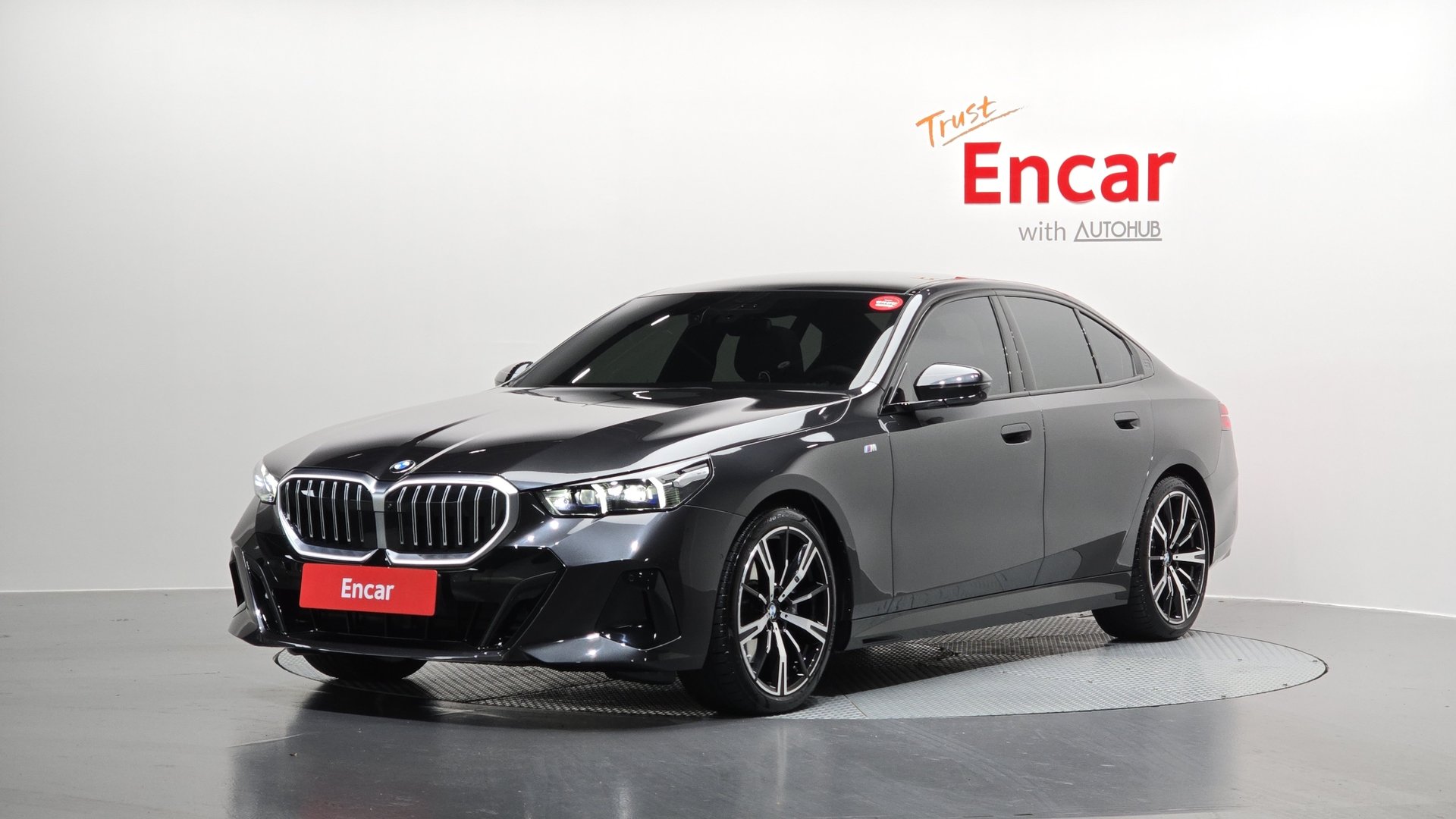 BMW 5 SERIES - View 1