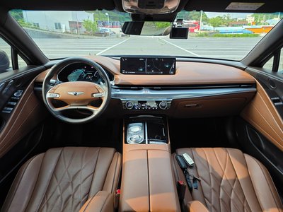 GENESIS G80 (RG3) - 9