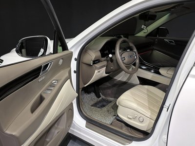 GENESIS GV80 - 10
