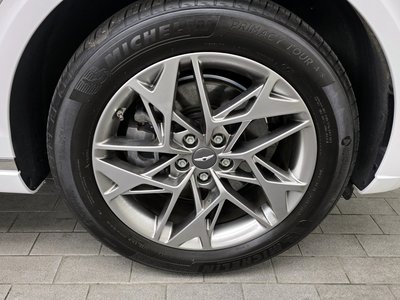صورة 6 لـ 2021 Genesis GV70