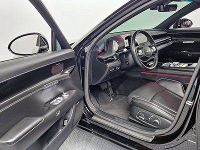 صورة 10 لـ 2022 Genesis G90 (RS4)