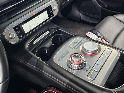 صورة 9 لـ 2022 Genesis G90 (RS4)