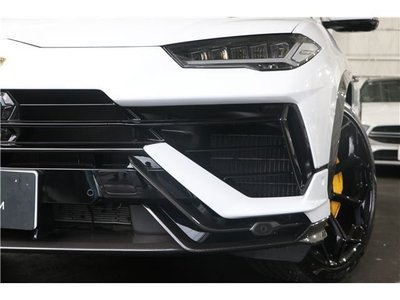 LAMBORGHINI URUS - 8