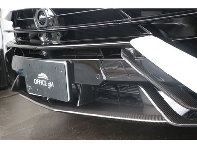 LAMBORGHINI URUS - 6