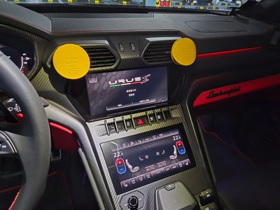2024 Lamborghini URUS — миниатюра 12