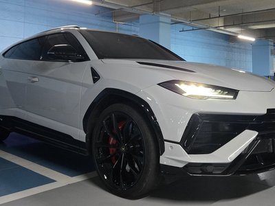 2024 Lamborghini URUS — миниатюра 11