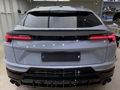 2024 Lamborghini URUS — фото 2