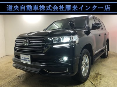 TOYOTA LAND CRUISER 200