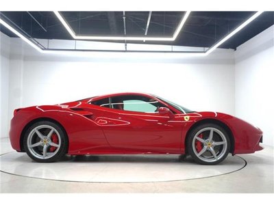 FERRARI 488 - 4
