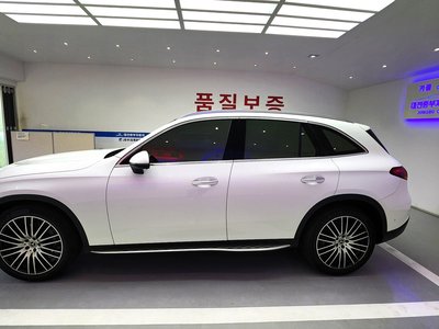 MERCEDES-BENZ GLC - 8